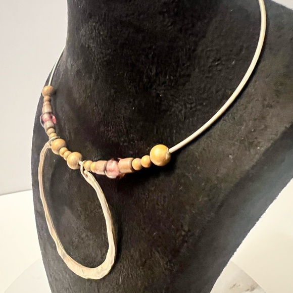 Elegant Gold and Brown beaded chocked - Picture 2 of 3